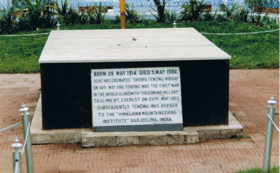 Dargeling, India 3_1.jpg